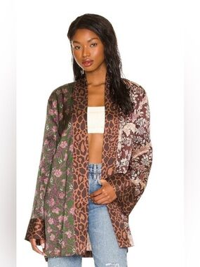 REVOLVE NWOT Tell your friends Kimono Size Small